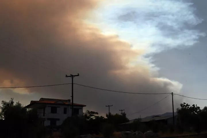 Πυρκαγιά στην Ευρυτανία: Μαίνεται το πύρινο μέτωπο