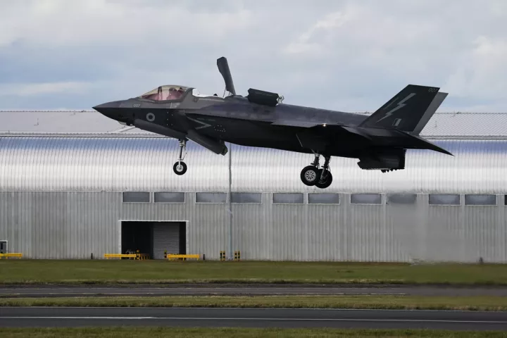 Η Lockheed Martin εξασφάλισε συμβόλαια ύψους 61,7 εκατομμυρίων δολαρίων για τα F-35