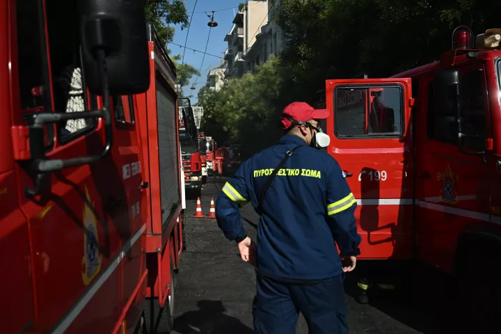Φωτιά στο Γενικό Νοσοκομείο Άγιος Ανδρέας της Πάτρας (pics)