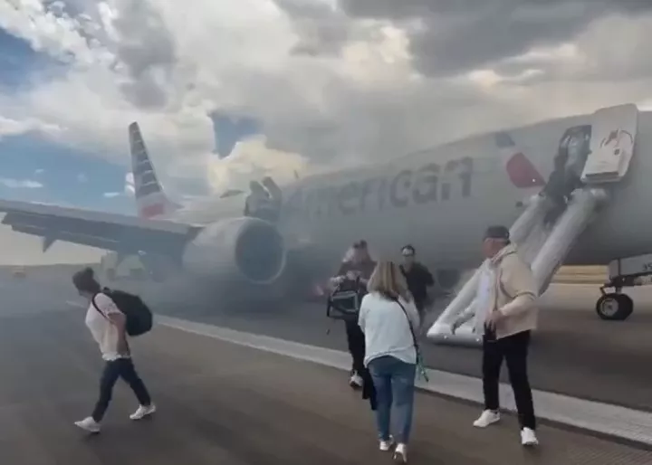 Φωτιά σε Boeing της American Airlines στο Ντένβερ - Πρόλαβαν να εκκενώσουν οι 173 επιβάτες (pics&vids)