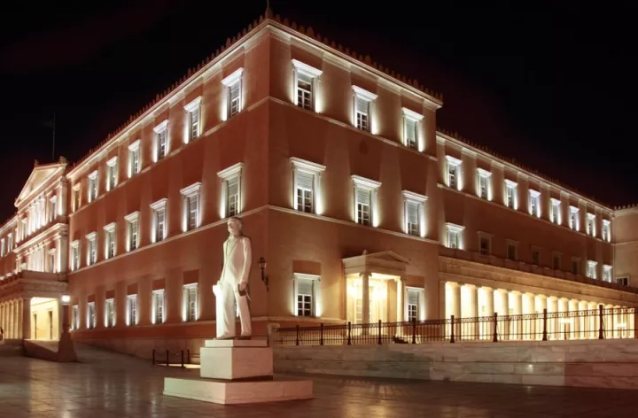 Ζητείται αντιπολίτευση