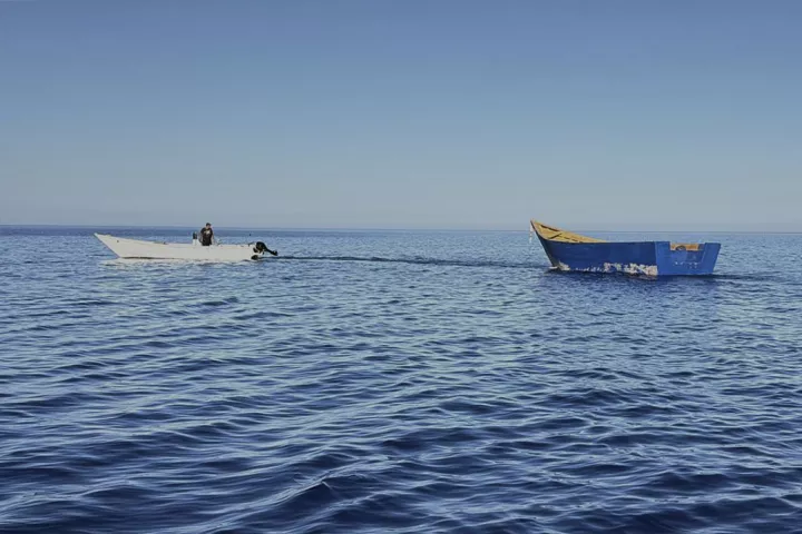 Λιβύη: Ναυάγιο με μετανάστες ανοιχτά του Τομπρούκ -	Τουλάχιστον 18 νεκροί και 50 αγνοούμενοι 