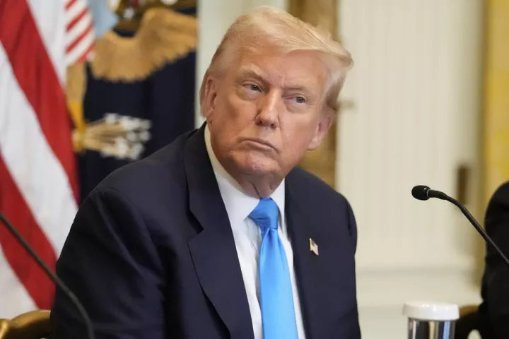 Τραμπ: Η ανθρωπιστική κρίση στη Γάζα θα τελειώσει αν παραδοθεί η Χαμάς και απελευθερώσει τους ομήρους