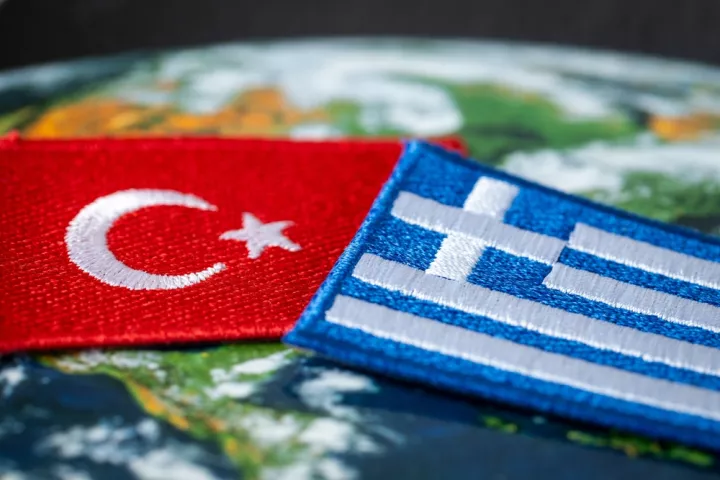 Πώς η Τουρκία περικυκλώνει την Ελλάδα και θέλει να την εγκλωβίσει στα 6 ναυτικά μίλια