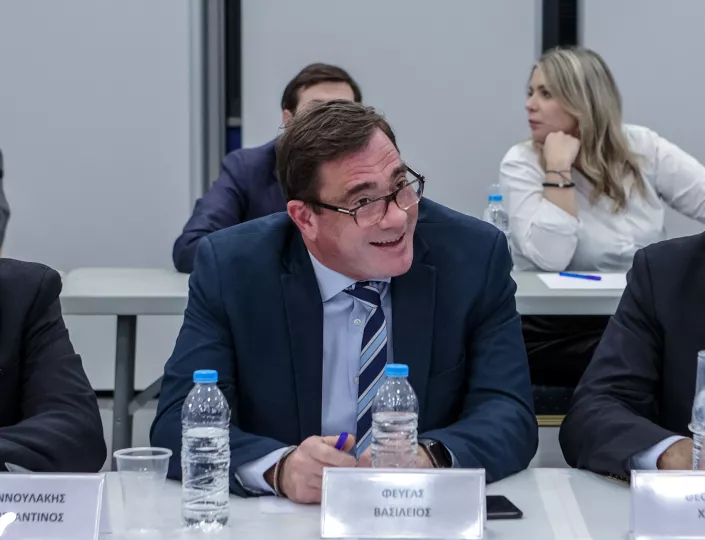 Β. Φεύγας (ΝΔ): Μεσαία τάξη, φοροελαφρύνσεις και αυξήσεις στους μισθούς - Τι σχεδιάζει η κυβέρνηση ενόψει ΔΕΘ