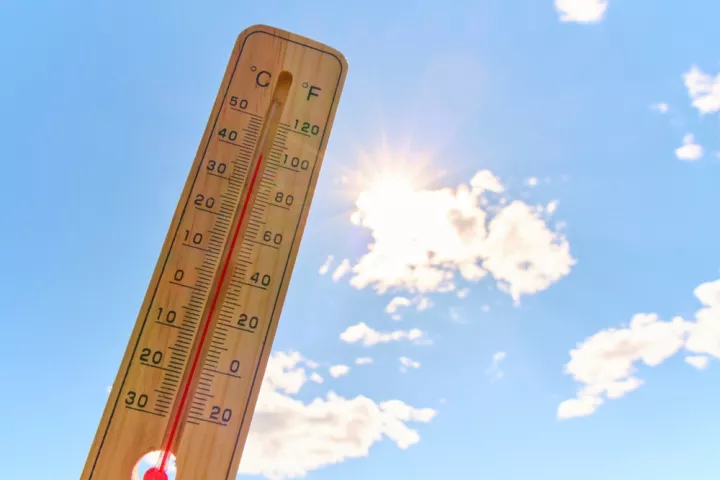 Σε επίπεδα ρεκόρ η θερμοκρασία στα ΗΑΕ - Σε κλοιό καύσωνα Ισπανία και Πορτογαλία