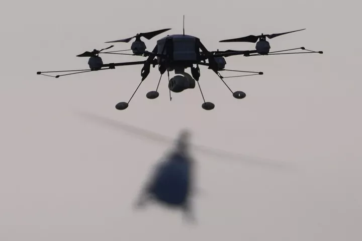 ΗΠΑ: Αλλαγές στη διανομή των drones για εμπορικά δέματα - Πώς επηρεάζονται η Amazon και άλλες εταιρείες 