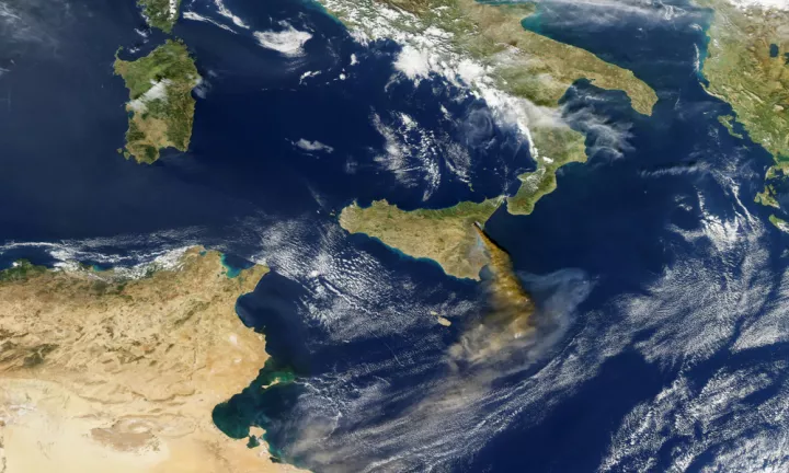 Η Ιταλία ανάβει το τελικό «πράσινο φως» για τη γέφυρα - ορόσημο στη Σικελία