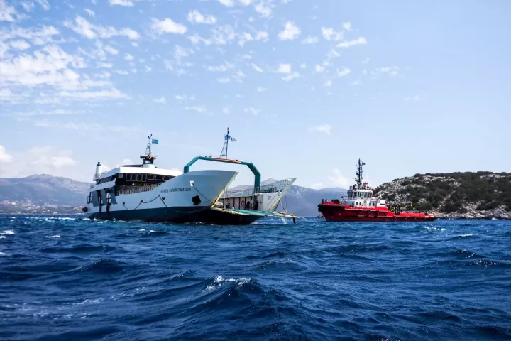 Απολογείται σήμερα ο καπετάνιος για την προσάραξη φέρι μποτ στα Νέα Στύρα – Αγωγές και μηνύσεις από επιβάτες