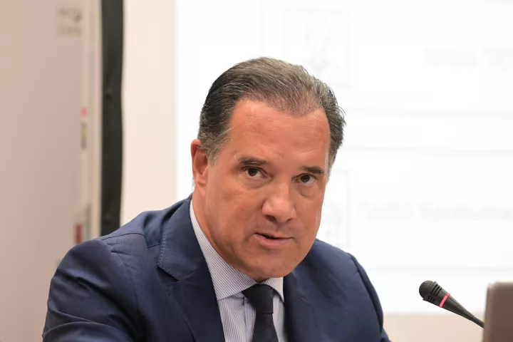 Αδ. Γεωργιάδης: Δεν συνηθίζεται - στην Ελλάδα και διεθνώς - κάθε νοσοκομείο να διαθέτει όλες τις κλινικές
