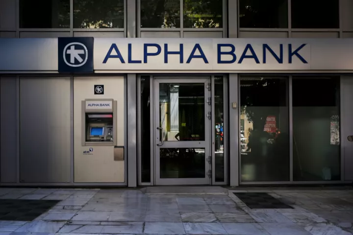 Alpha Bank και UniCredit σχεδιάζουν μεταφορά κινδύνου εταιρικών δανείων ύψους 1,2 δισ. ευρώ