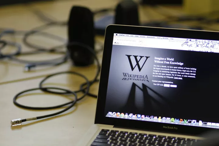 Η Wikipedia «ηττήθηκε» στο νέο νόμο ασφάλειας για τις διαδικτυακές πλατφόρμες