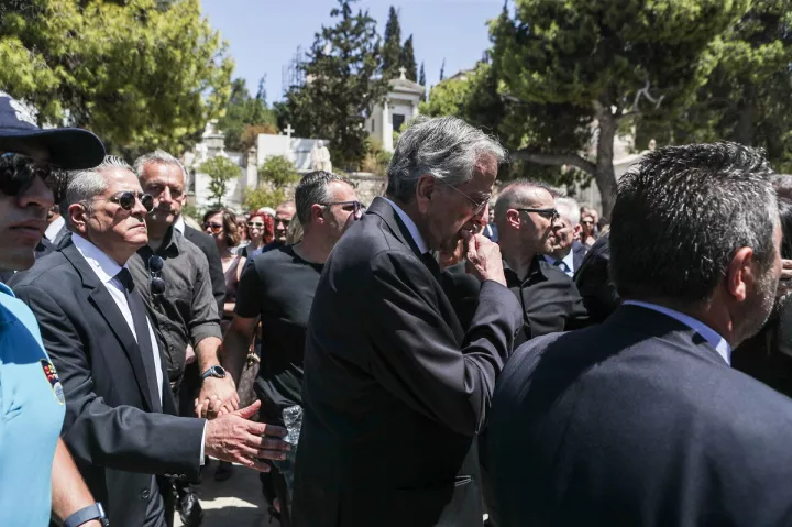 Α. Σαμαράς στον επικήδειο της κόρης του Λένας: «Ευχαριστώ τον Θεό που μας έδωσε αυτό το δώρο, έστω για 34 χρόνια»