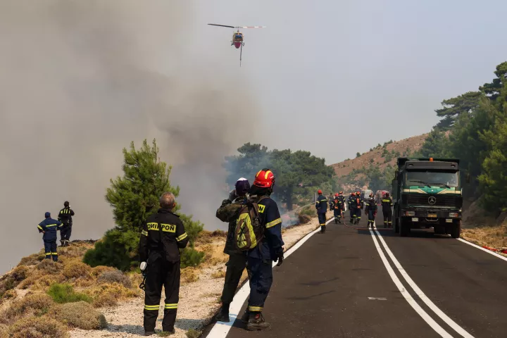 Πολύ υψηλός ο κίνδυνος πυρκαγιάς και για αύριο 