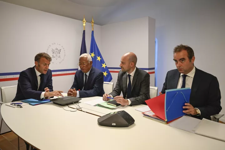 Μακρόν: Ο Τραμπ ξεκαθάρισε ότι δεν υπάρχει καμία διαπραγμάτευση για εδάφη χωρίς την Ουκρανία 