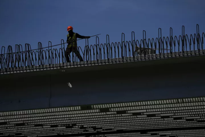 Η Κίνα θα ζητήσει από κρατικές εταιρείες να αγοράσουν ακίνητα για να τονώσουν τους κατασκευαστές 