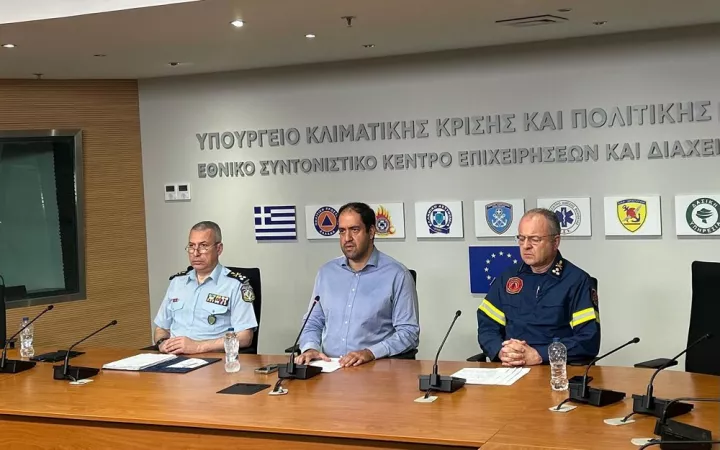 Γ. Κεφαλογιάννης για fake news: Δεν υπάρχει νεκρός στην Αχαΐα, η φωτιά δεν έφτασε στον αστικό ιστό της Πάτρας