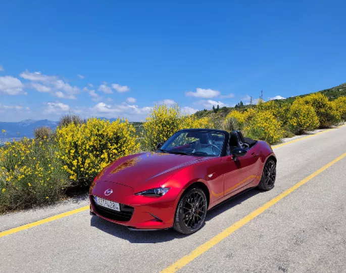 Το ανοιχτό διθέσιο που «επανίδρυσε» τα roadster έκλεισε τα 35