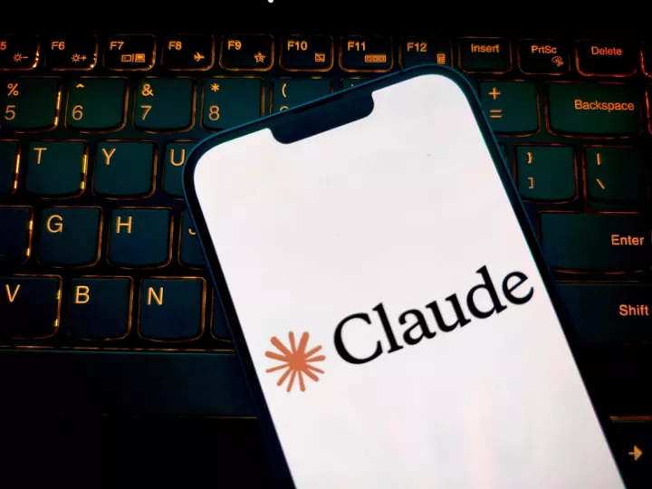 Anthropic: Ορισμένα μοντέλα Claude τερματίζουν «επιβλαβείς ή καταχρηστικές» συζητήσεις