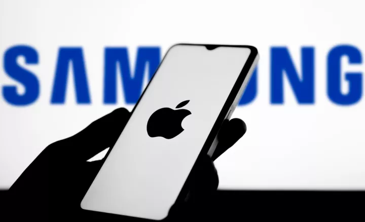 Η Samsung κερδίζει μερίδιο από την Apple στις ΗΠΑ λόγω της καινοτομίας στα smartphones
