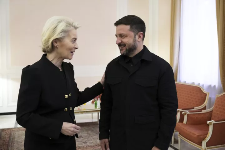 Στις Βρυξέλλες ο Ζελένσκι: Θα παραχωρήσει συνέντευξη Τύπου με την φον ντερ Λάιεν