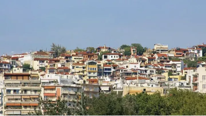 Θεσσαλονίκη: Φοιτητική στέγη υπό πίεση - Ακριβά ενοίκια και γηρασμένα σπίτια οδηγούν σε ιδιωτικές εστίες και συγκατοίκηση