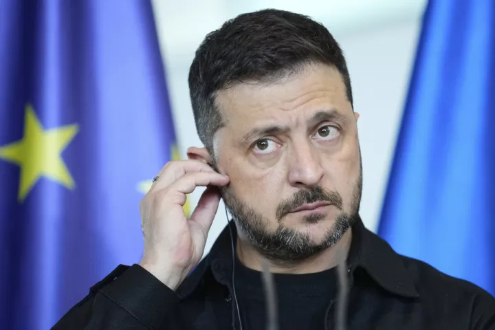 Ζελένσκι: Ο Τραμπ έχει τη δύναμη να αναγκάσει τη Ρωσία να συνάψει ειρήνη
