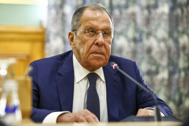 Λαβρόφ: Έπαινοι για Τραμπ, επικριτικός για τους Ευρωπαίους