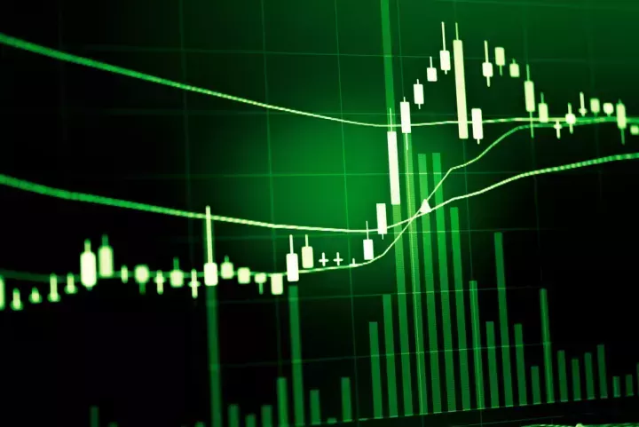 Καλοκαιρινό πάρτι αποδόσεων στο Χρηματιστήριο Αθηνών