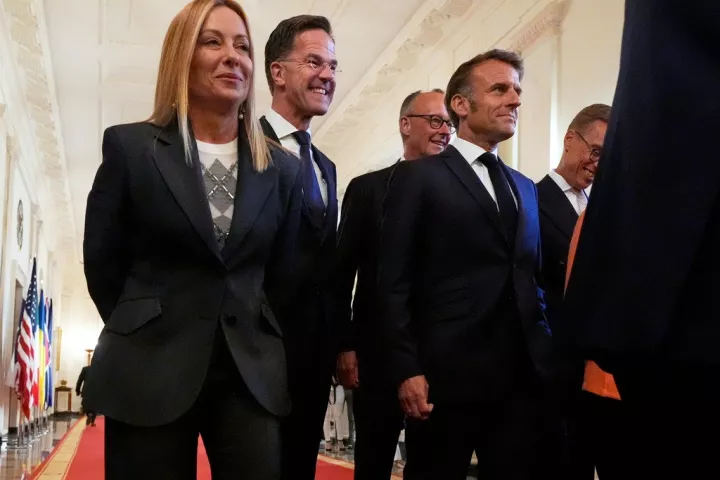 Η Μελόνι προωθεί ιταλικό σχέδιο εγγύησης ασφάλειας για την Ουκρανία τύπου ΝΑΤΟ