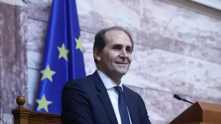 Ανακοπή καρδιάς υπέστη ο Απόστολος Βεσυρόπουλος στη Χαλκιδική