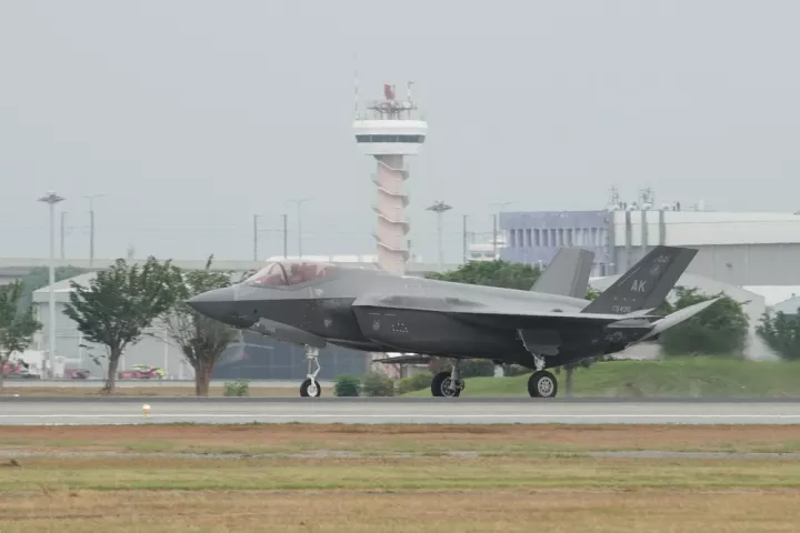Ευρωπαίοι αξιωματούχοι ζητούν ανάπτυξη F-35 στη Ρουμανία για προστασία της Ουκρανίας