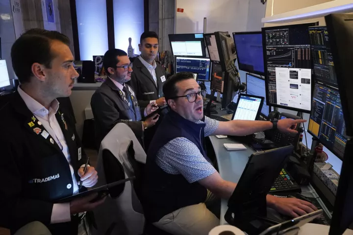 Ράλι στη Wall Street μετά την ομιλία Πάουελ - Ο Dow σπάει ρεκόρ με +910 μονάδες