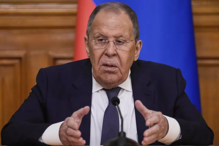 Λαβρόφ: Οι Δυτικοί προσπαθούν να «εμποδίσουν» τις ειρηνευτικές διαπραγματεύσεις
