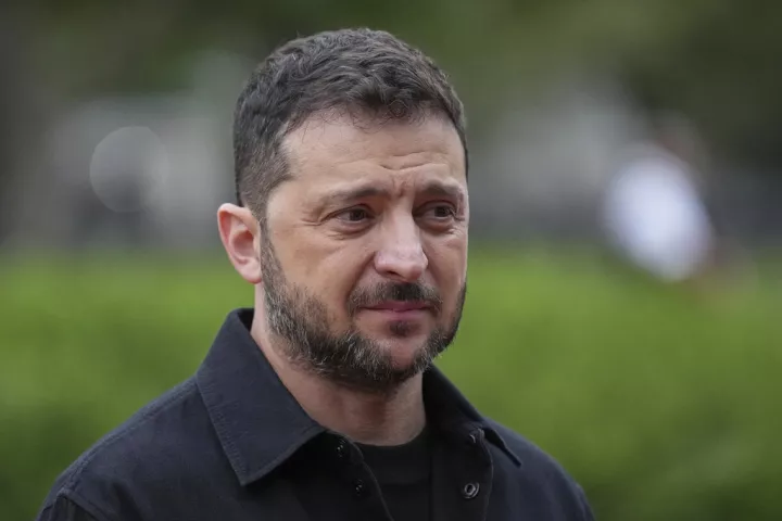 Συγχαρητήρια Ζελένσκι στους συμπατριώτες του για την Ημέρα της Ανεξαρτησίας: Οικοδομούμε μια δυνατή Ουκρανία