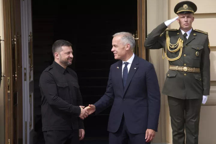 Ο Καναδάς δεν αποκλείει την αποστολή στρατευμάτων στην Ουκρανία 