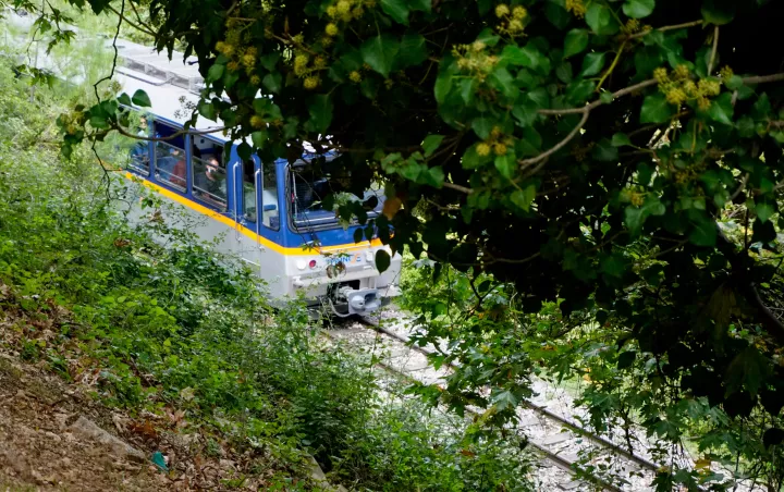 Hellenic Train: Σε εφεδρική αμαξοστοιχία μετεπιβιβάστηκαν οι επιβάτες του Οδοντωτού και επιστρέφουν στο Διακοπτό