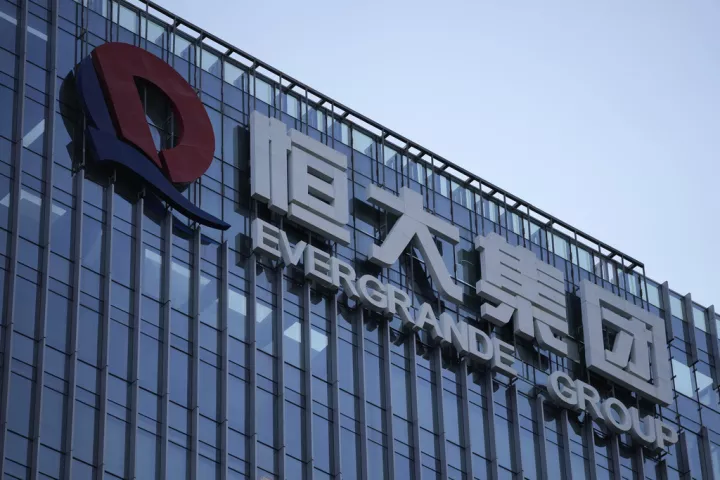 Evergrande: Ο κινεζικός κολοσσός ακινήτων διαγράφηκε από το χρηματιστήριο μετά από θεαματική κατάρρευση
