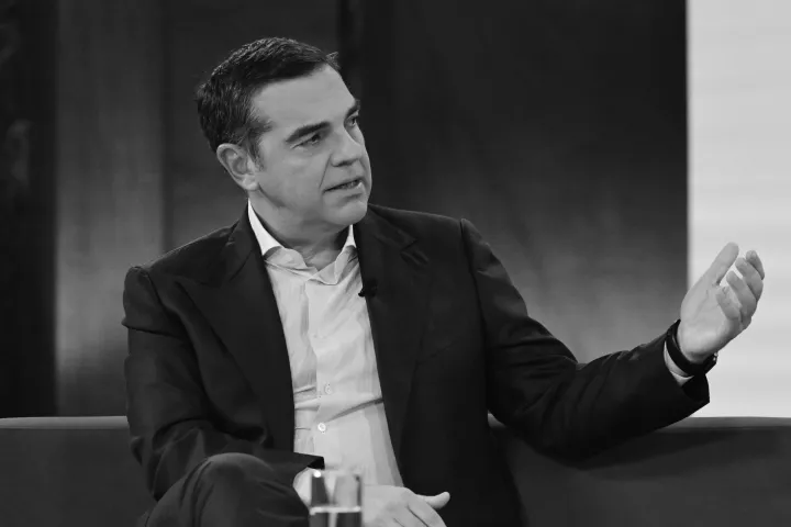Ο Τσίπρας θα «ξεθεμελιώσει» τον ΣΥΡΙΖΑ