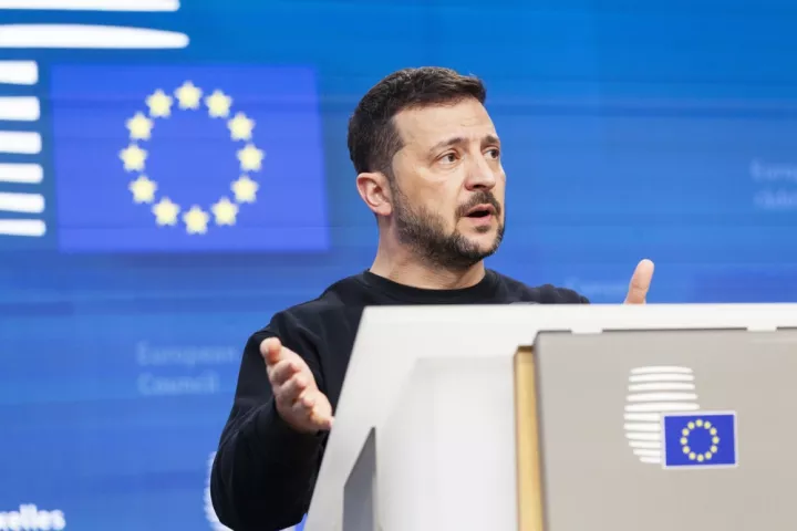 Ζελένσκι: Ουκρανοί αξιωματούχοι θα συναντηθούν με την ομάδα του Τραμπ την Παρασκευή 