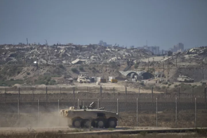 IDF: Εντείνονται οι επιχειρήσεις γύρω από την πόλη της Γάζας