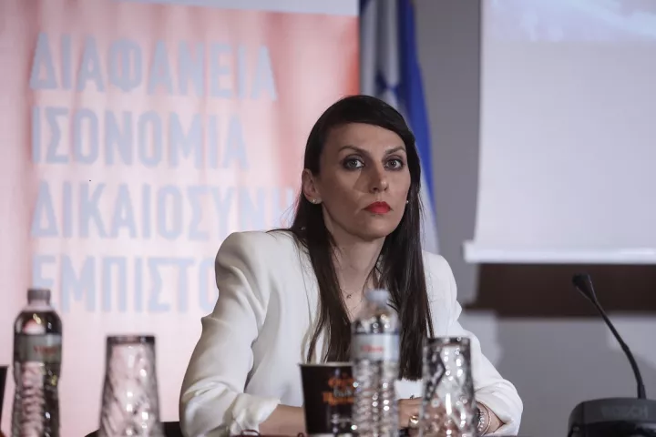 Β. Χαραλαμπογιάννη: Θεσπίζουμε νέο συλλογικό πειθαρχικό όργανο στο δημόσιο με σύγχρονα ψηφιακά εργαλεία