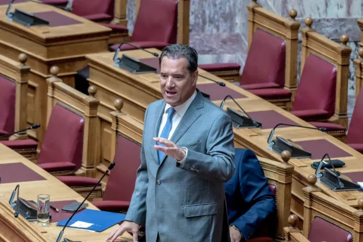 Αδ. Γεωργιάδης σε Κωνσταντοπούλου: Πολιτικοί ψεύτες και απατεώνες που ζείτε πάνω στη μιζέρια μπας και πάρετε καμία ψήφο