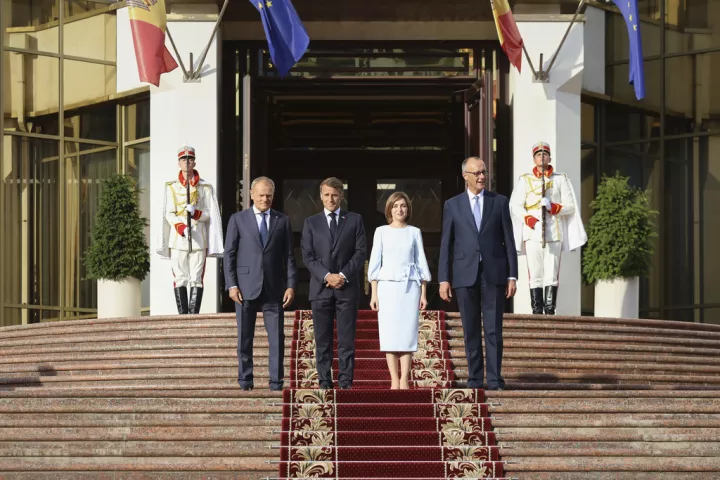 Η Μολδαβία ανάμεσα στην Ευρώπη και τη μέγγενη της Μόσχας