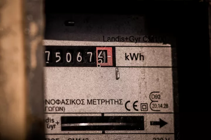 Αντιπρ. ΡΑΑΕΥ: Η αίσθηση είναι ότι η μείωση του ρεύματος στη λιανική θα είναι στο ύψος του 20%