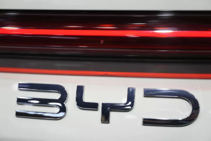 Η BYD αντιμέτωπη με το σημαντικό ανταγωνισμό στη μεγαλύτερη αγορά αυτοκινήτων του κόσμου 