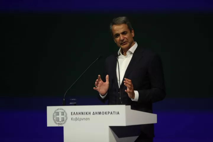 Bloomberg: Φοροελαφρύνσεις με το βλέμμα στη μεσαία τάξη - Πιθανές νέες παροχές τον Απρίλιο