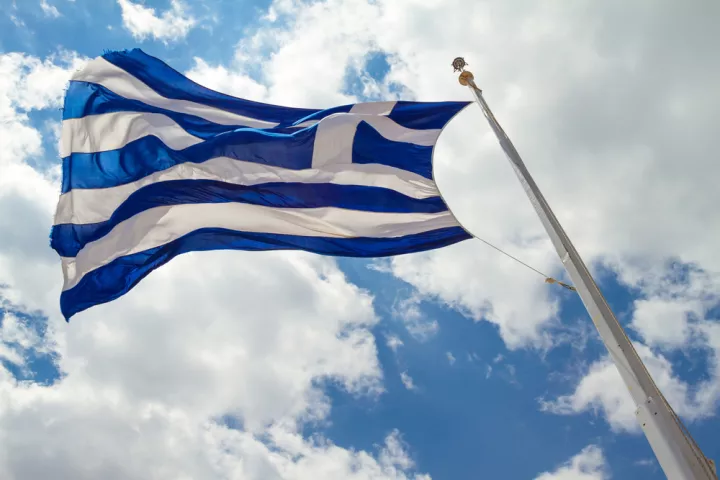  Ιστορία μου, αμαρτία μου ή τη Ρωμιοσύνη μην την κλαις;