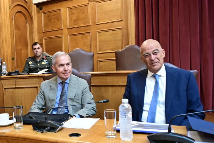 Ν. Δένδιας: Ενημέρωσε την Επιτροπή της Βουλής για τις επόμενες αλλαγές στις Ένοπλες Δυνάμεις