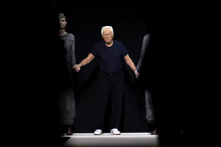Πέθανε ο Τζόρτζιο Αρμάνι σε ηλικία 91 ετών - Ο άνθρωπος πίσω από την «αυτοκρατορία» των 2,3 δισ. ευρώ